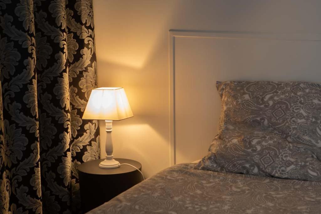 Couette & Confitures Bed & Breakfast Nojeon-en-Vexin Exterior photo